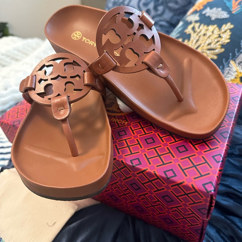 NEW Tory Burch tan miller cloud #7
